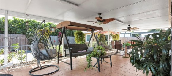 4 dormitorios villa en venta en Miami, Miami-Dade, Florida, USA № 615930 9