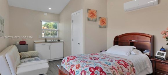 4 dormitorios villa en venta en Miami, Miami-Dade, Florida, USA № 615930 5