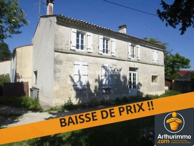 2 bedrooms House in Matha, France No. 282331