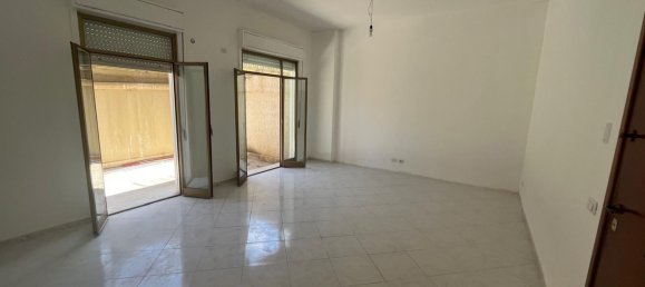Apartamento de 4 habitaciónes en Palermo, Italy No. 257746 10