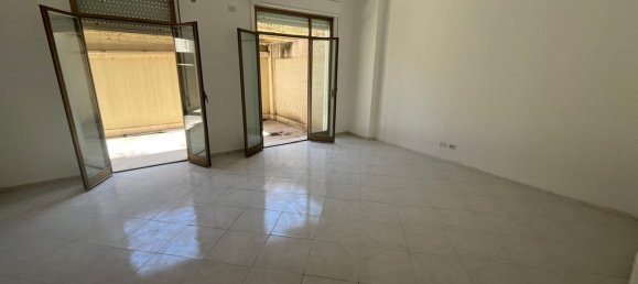 Apartamento de 4 habitaciónes en Palermo, Italy No. 257746 9