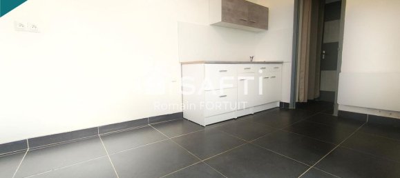 3 Schlafzimmer Haus in Roeulx, France, Nr. 70140 4