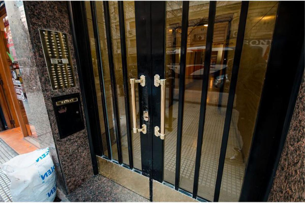 43m² Office in Buenos Aires, Argentina No. 104995