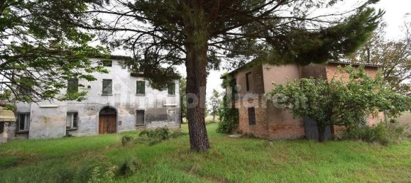 6 bedrooms House in Russi, Italy No. 113968 6