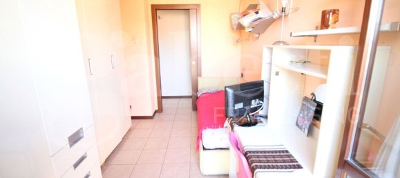 3 rooms Apartment in Sesto San Giovanni, Italy No. 54964 19