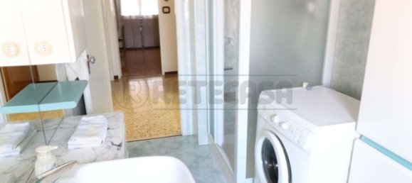 5 bedrooms Apartment in Ferrara, Italy No. 380735 14