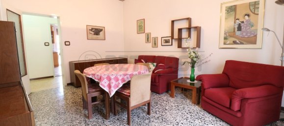 5 bedrooms Apartment in Ferrara, Italy No. 380735 4
