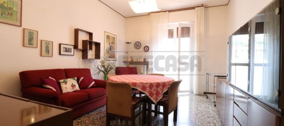 5 bedrooms Apartment in Ferrara, Italy No. 380735 3