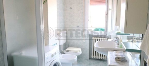 5 bedrooms Apartment in Ferrara, Italy No. 380735 13