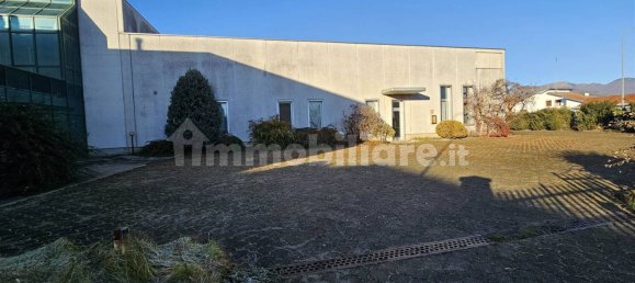 5 rooms Warehouse in Quaregna Cerreto, Italy No. 72720 4