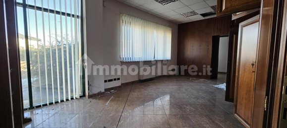 5 rooms Warehouse in Quaregna Cerreto, Italy No. 72720 21