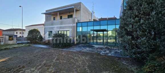 5 rooms Warehouse in Quaregna Cerreto, Italy No. 72720 7