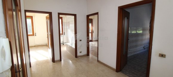 Apartamento de 4 dormitorios en Ceriale, Italy No. 346261 23