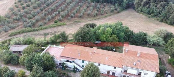 1 bedroom Villa in Collesalvetti, Italy No. 134697 3