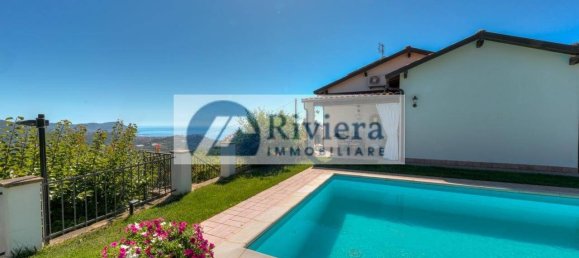 3 bedrooms Villa in Imperia, Italy No. 263737 4