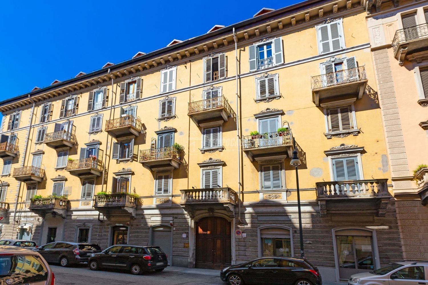 2 rooms Apartment in Turin, Italy No. 295416