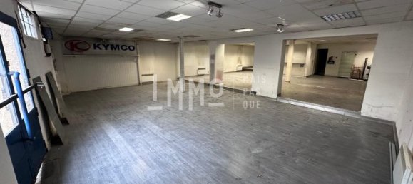 6 rooms Commercial property in Bandol, France No. 107585 3