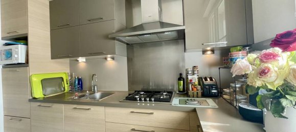 Apartamento de 2 dormitorios en Asnieres-sur-Seine, France No. 356783 6