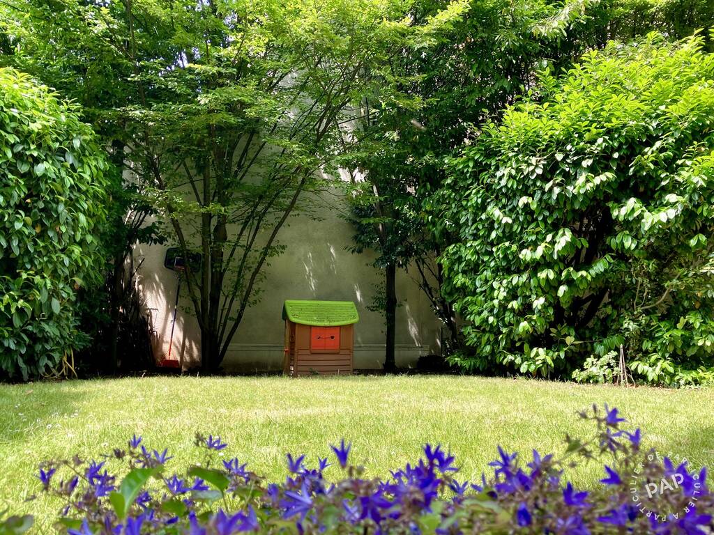 Apartamento de 2 dormitorios en Asnieres-sur-Seine, France No. 356783