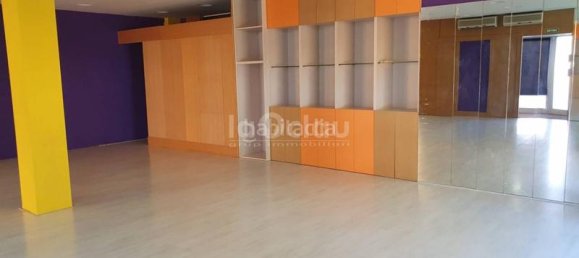 Gewerbliche Immobilie in Tona, Spain 104m², Nr. 88323 17