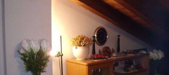 Studio in Salò, Italy No. 102768 4