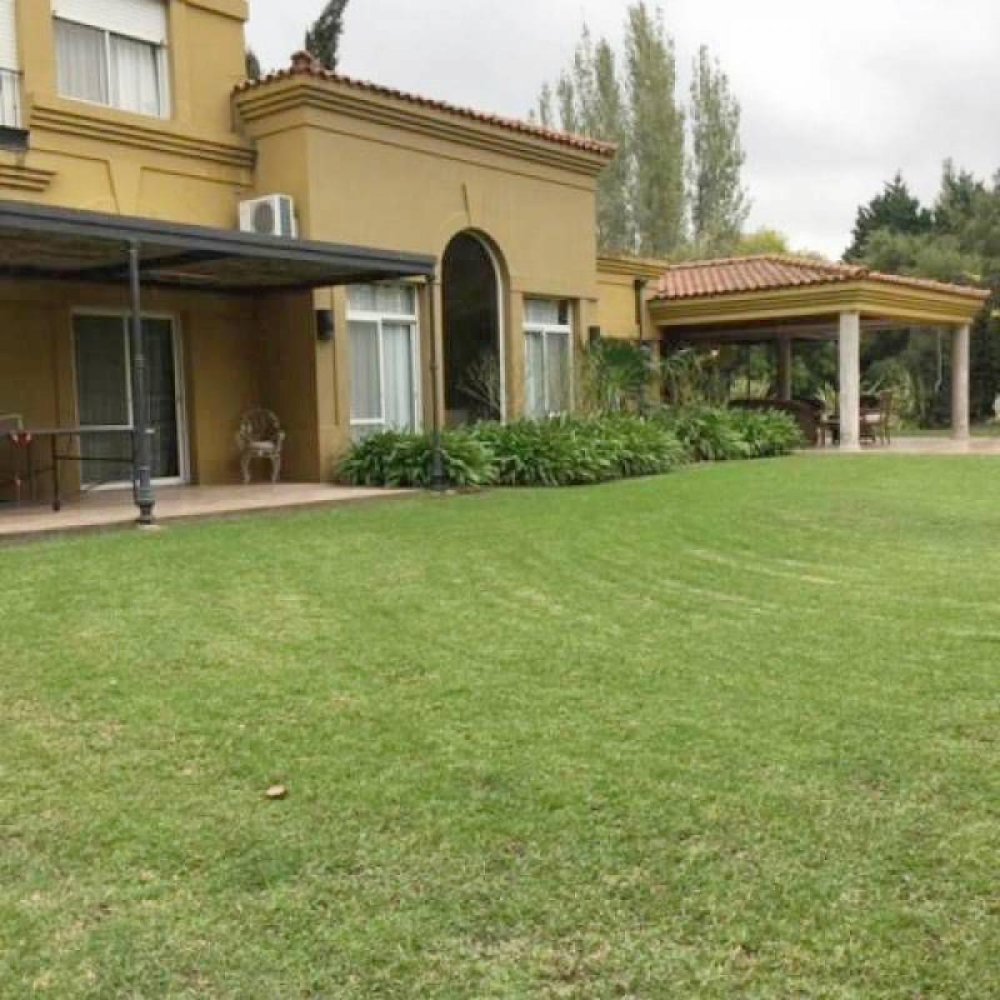 5 غرف نوم منزل في Pilar, Argentina رقم 19100