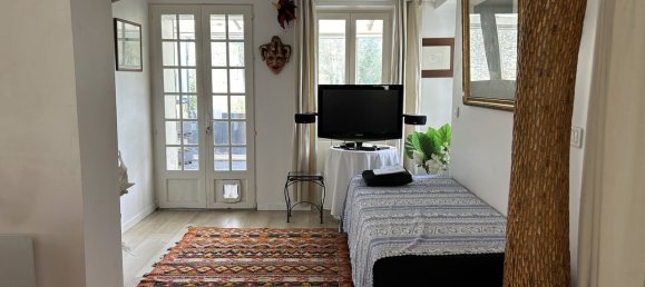 3 bedrooms House in Senlis, France No. 85015 5