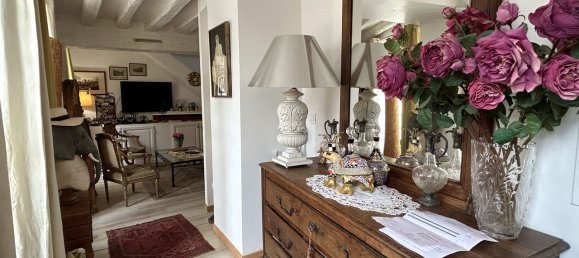 3 bedrooms House in Senlis, France No. 85015 4