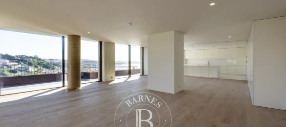 3 bedrooms Apartment in Porto, Portugal No. 107998 6