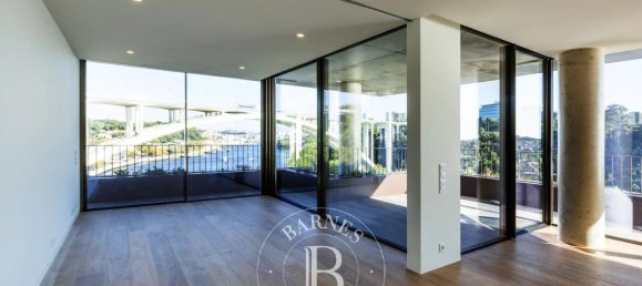 3 bedrooms Apartment in Porto, Portugal No. 107998 11