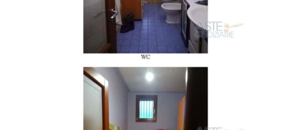 4 rooms Apartment in Somma Vesuviana, Italy No. 12503 10