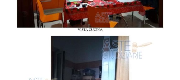 4 rooms Apartment in Somma Vesuviana, Italy No. 12503 8