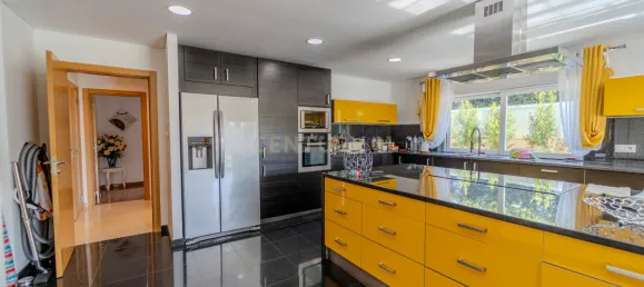 5 bedrooms Villa in Corroios, Portugal No. 141635 13