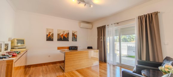 5 bedrooms Villa in Corroios, Portugal No. 141635 9