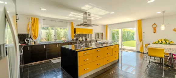 5 bedrooms Villa in Corroios, Portugal No. 141635 14