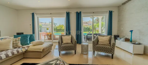 5 bedrooms Villa in Corroios, Portugal No. 141635 19