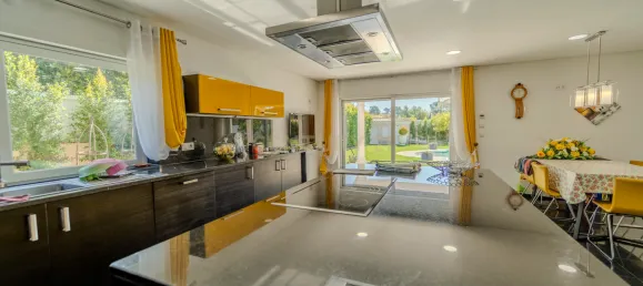 5 bedrooms Villa in Corroios, Portugal No. 141635 12