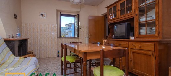 6 Schlafzimmer Villa in Vairano Patenora, Italy, Nr. 325670 4