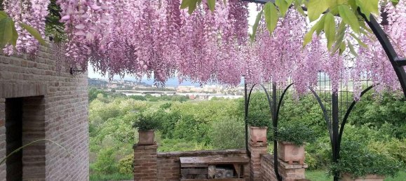 4 bedrooms Villa in Perugia, Italy No. 224 5