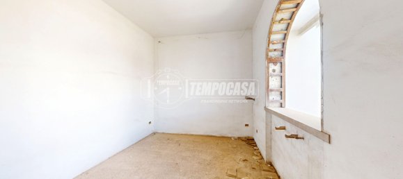 5 rooms House in Lizzanello, Italy No. 258132 9