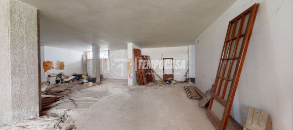 5 rooms House in Lizzanello, Italy No. 258132 17