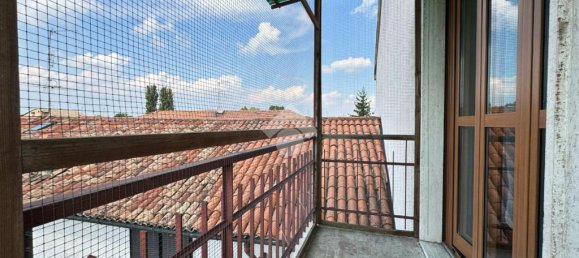 Apartamento de 2 dormitorios en Albairate, Italy No. 298383 16