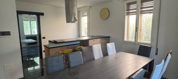 6 Schlafzimmer Villa in Sassuolo, Italy, Nr. 327432 24