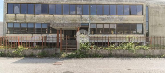 480m² Warehouse in Calcinato, Italy No. 145143 23