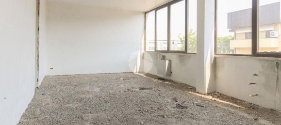 480m² Warehouse in Calcinato, Italy No. 145143 6