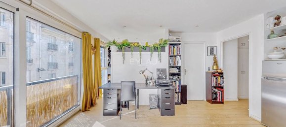 Studio in Paris, France No. 196217 5