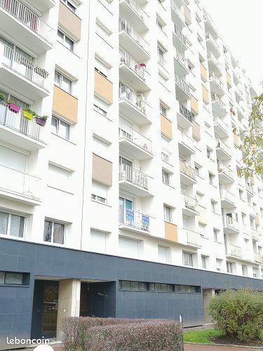 3 bedrooms Apartment in Epinay-sur-Seine, France No. 119331