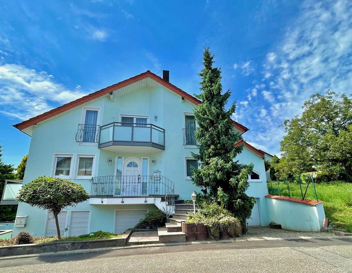 9-Zimmer Haus in Baden-Württemberg, Germany, Nr. 110893