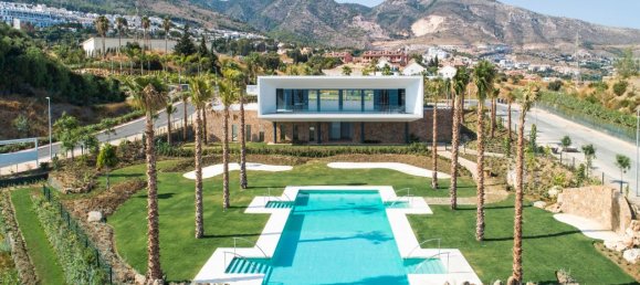 4 bedrooms Villa in Benalmadena, Spain No. 4379 15