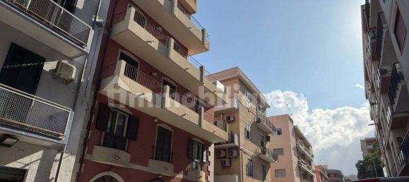 1 bedroom Apartment in Messina, Italy No. 321041 2
